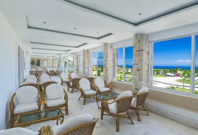 Lobby hotelu Hilltop
