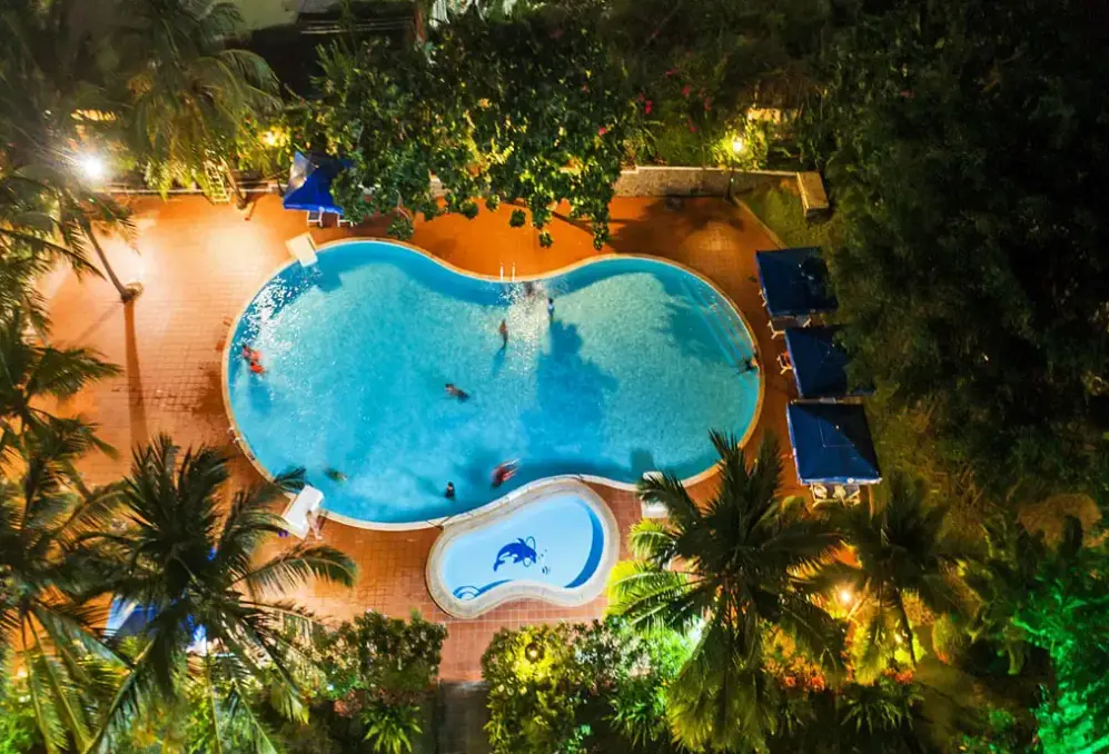 Basen w hotelu Hoa Binh Phu Quoc Resort