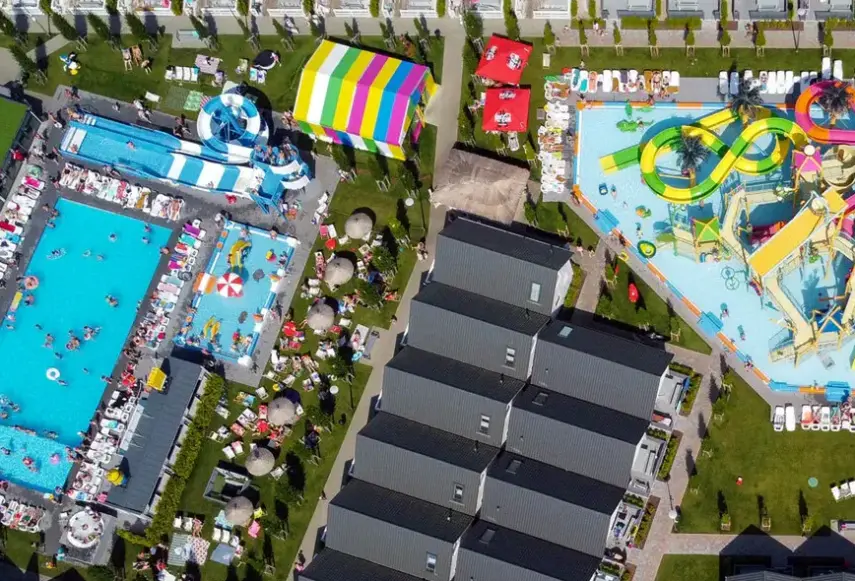 Basen w hotelu Holiday Park & Resort Mielno