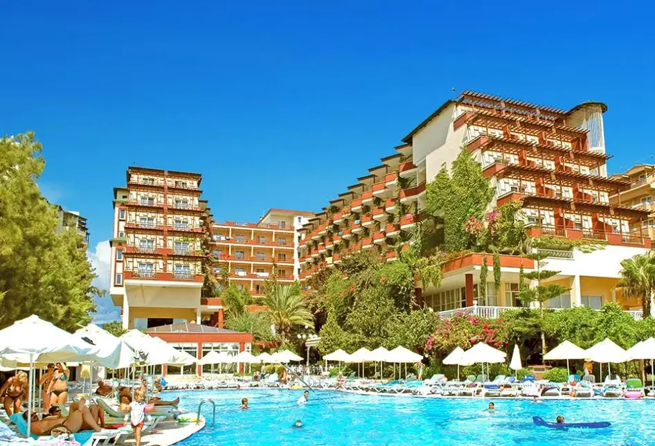 Hotel Holiday Park Resort (Okurcalar)
