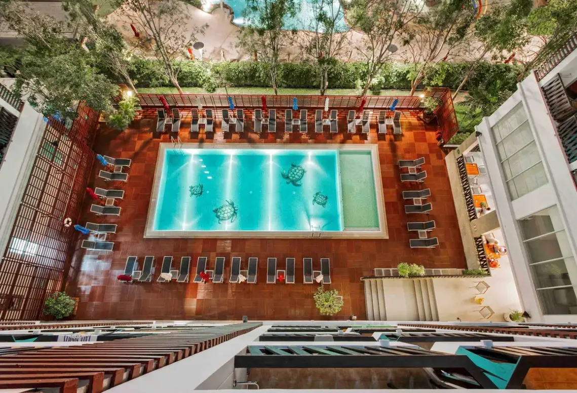 Basen w hotelu Ibis Pattaya