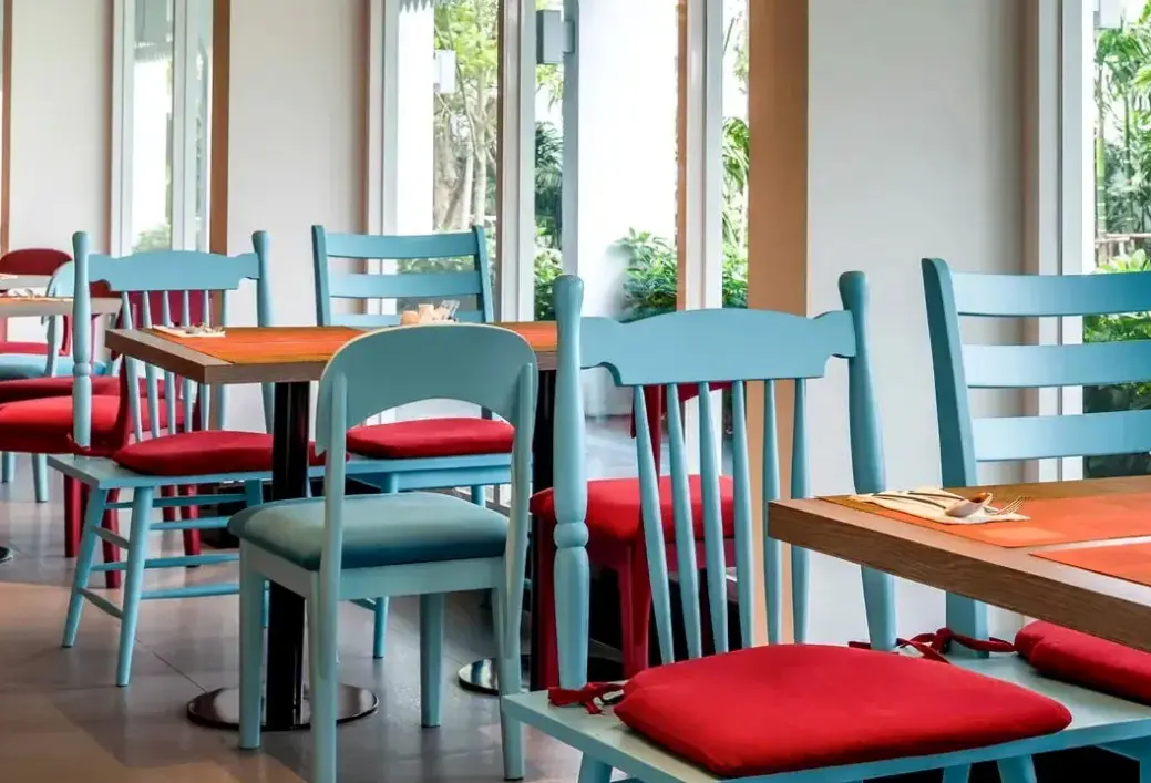 Restauracja i jedzenie w hotelu ibis Styles Phuket City