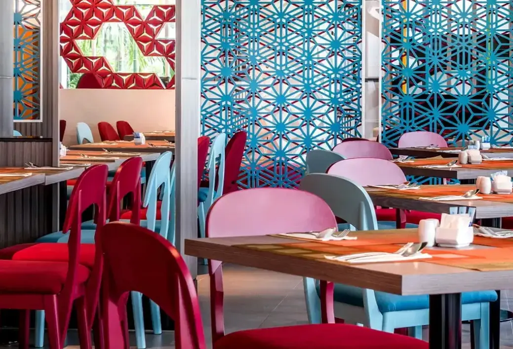 Restauracja i jedzenie w hotelu ibis Styles Phuket City