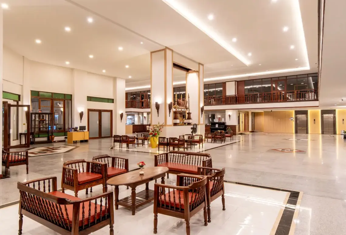 Lobby hotelu Jomtien Thani