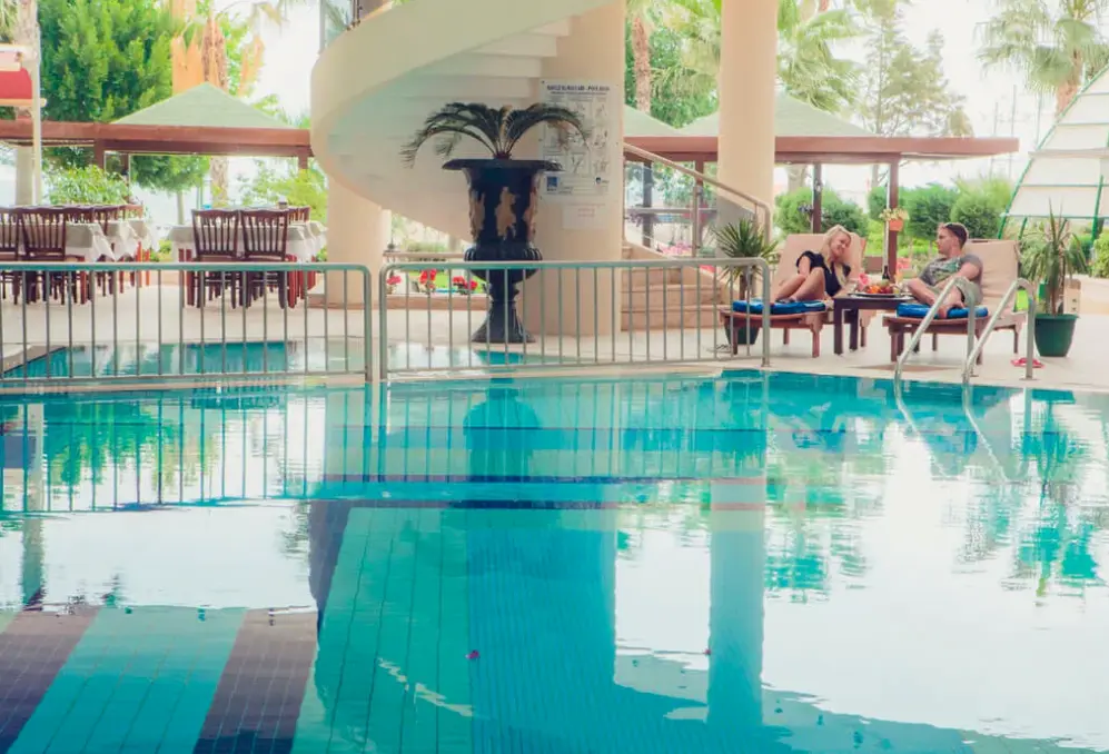 Basen w hotelu L'Ancora Beach (Kemer)