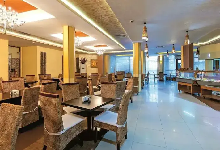 Restauracja i jedzenie w hotelu Laguna Beach Resort & Spa (Sozopol)
