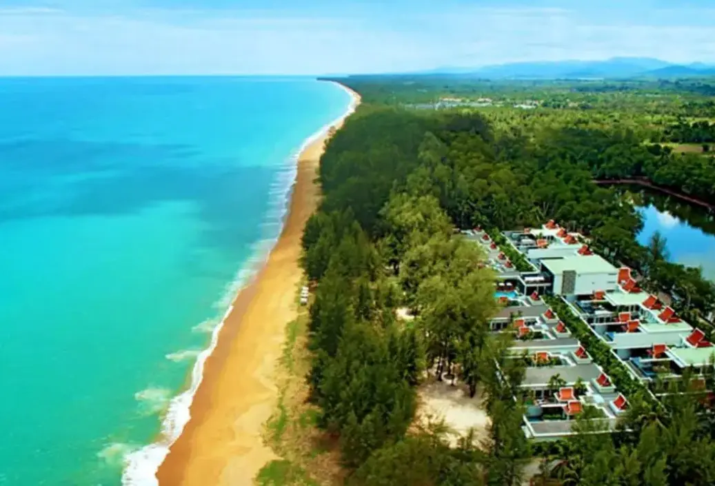 Plaża przy hotelu Maikhao Dream Villa