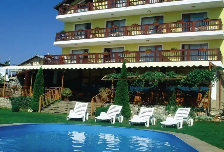 Hotel Margarita (Trakata)