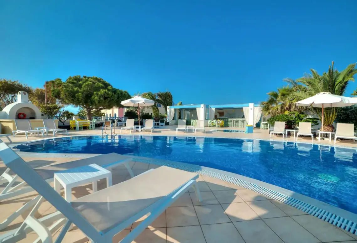 Hotel Marillia Village