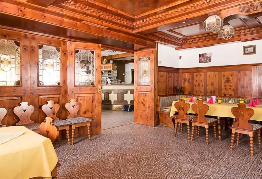 Restauracja i jedzenie w hotelu Mentenwirt Gasthof