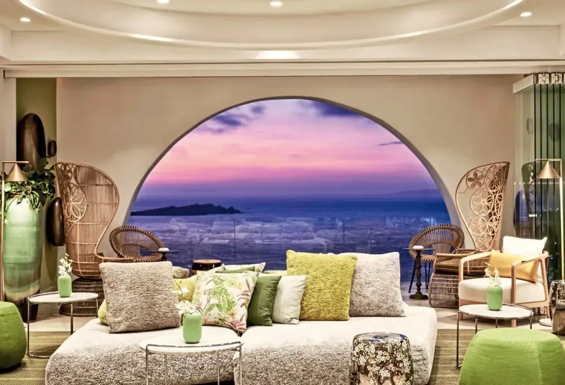 Lobby hotelu Myconian Kohili & Korali Thalasso