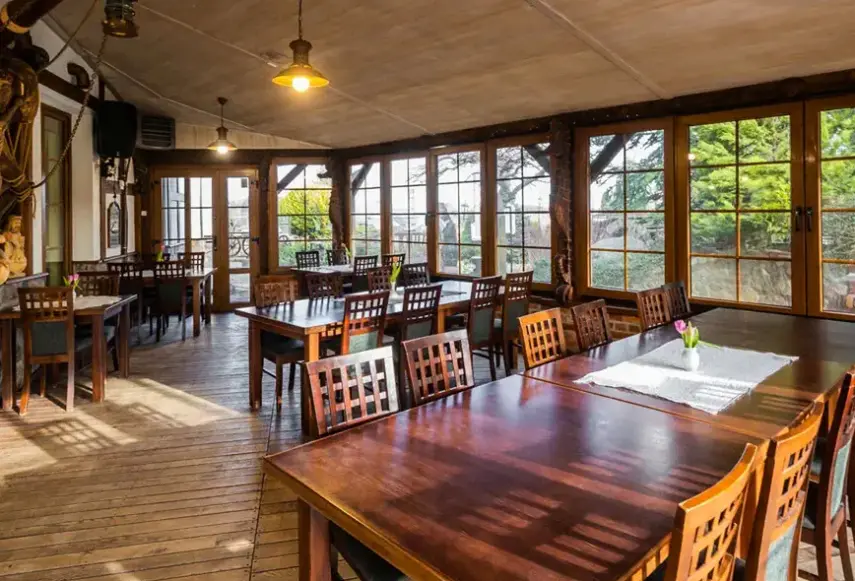 Restauracja i jedzenie w hotelu Nordowi Dwór