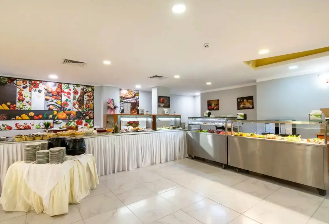 Restauracja i jedzenie w hotelu Palma (Golden Sands)