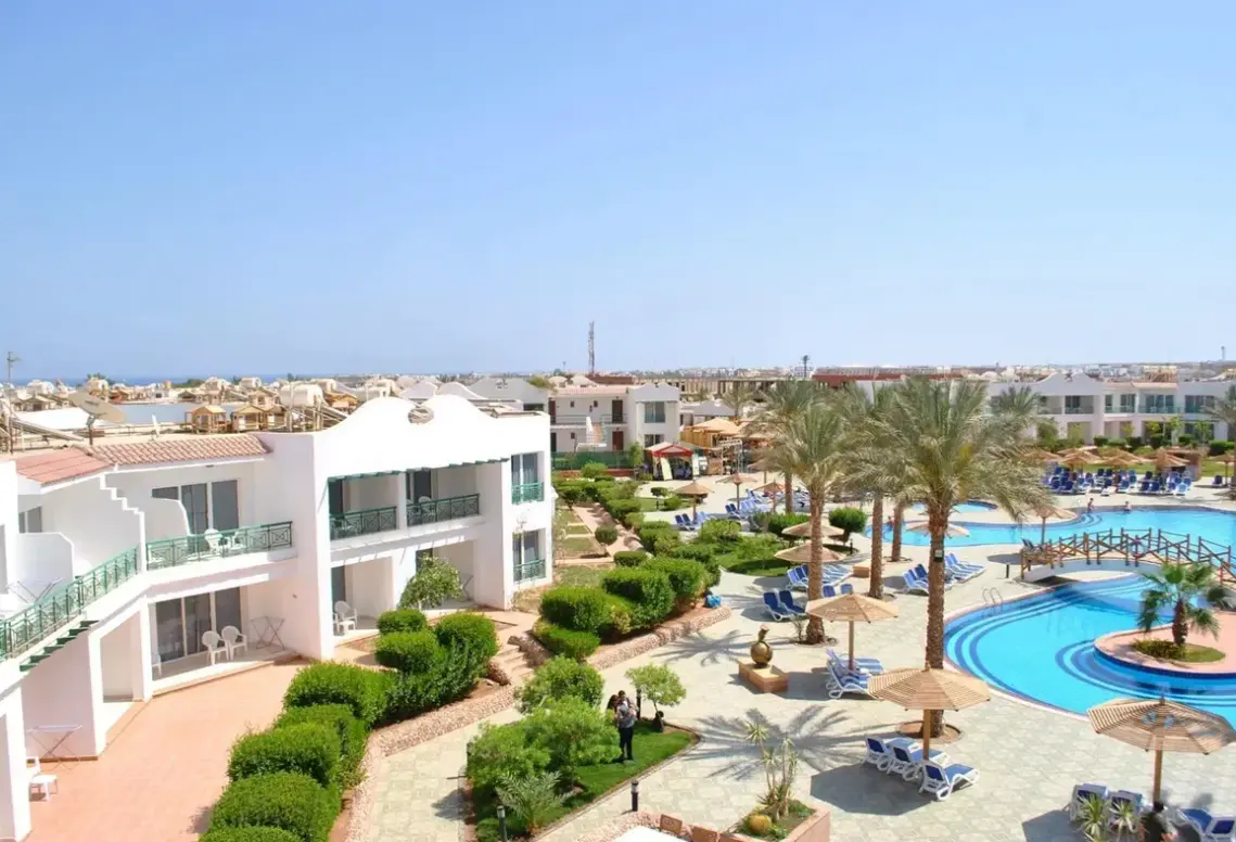 Basen w hotelu Panorama Naama Heights