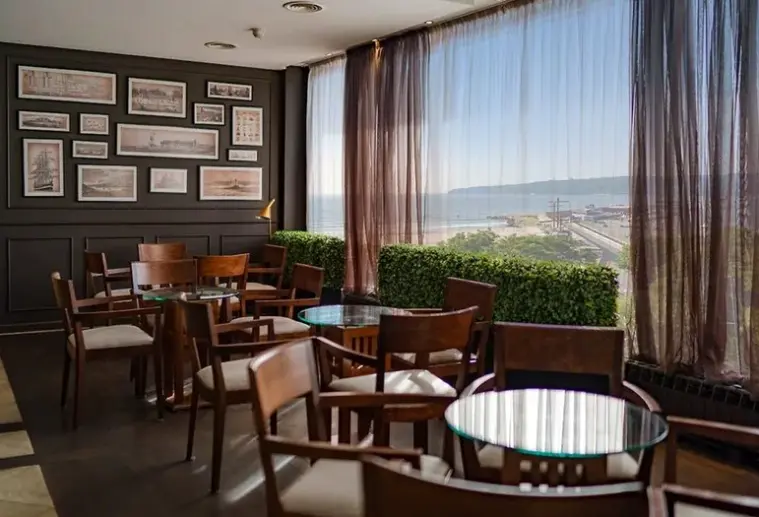 Restauracja i jedzenie w hotelu Panorama (Varna)