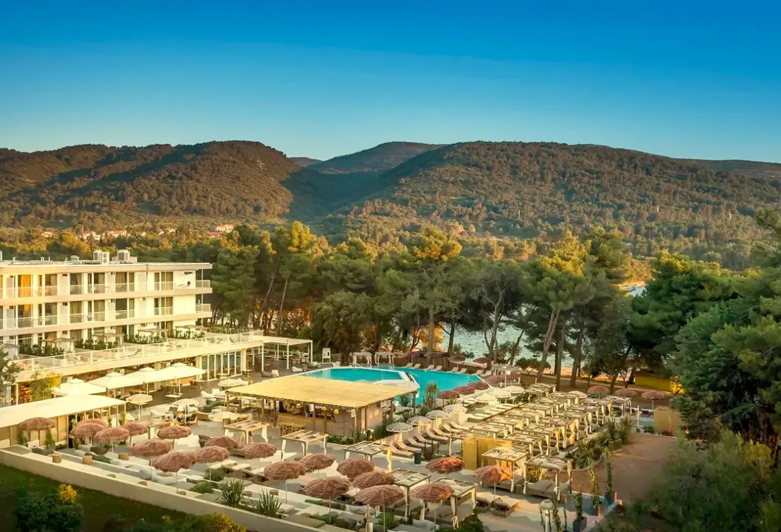Hotel [PLACES] Hvar by Valamar w Chorwacja (Wyspa Hvar) - oferta last minute