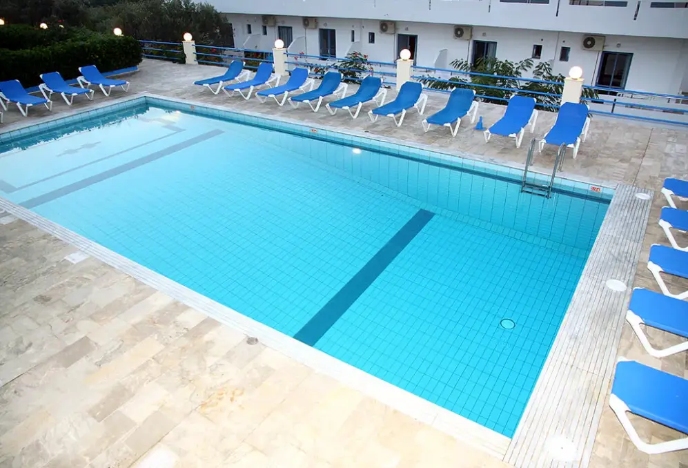 Basen w hotelu Poseidon (Ammoudara)