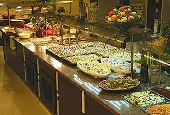 Restauracja i jedzenie w hotelu President (Calella)