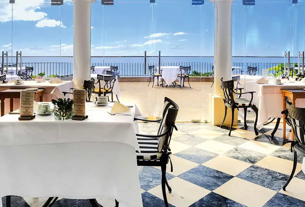 Restauracja i jedzenie w hotelu Quinta Funchal Gardens