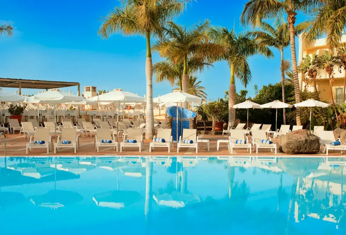 Basen w hotelu R2 Buganvilla (ex. Sentido Buganvilla)