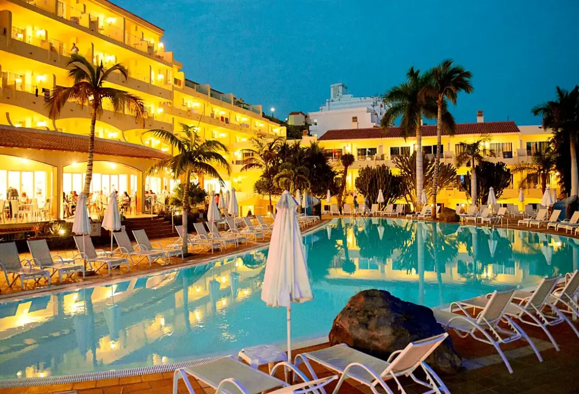 Basen w hotelu R2 Buganvilla (ex. Sentido Buganvilla)
