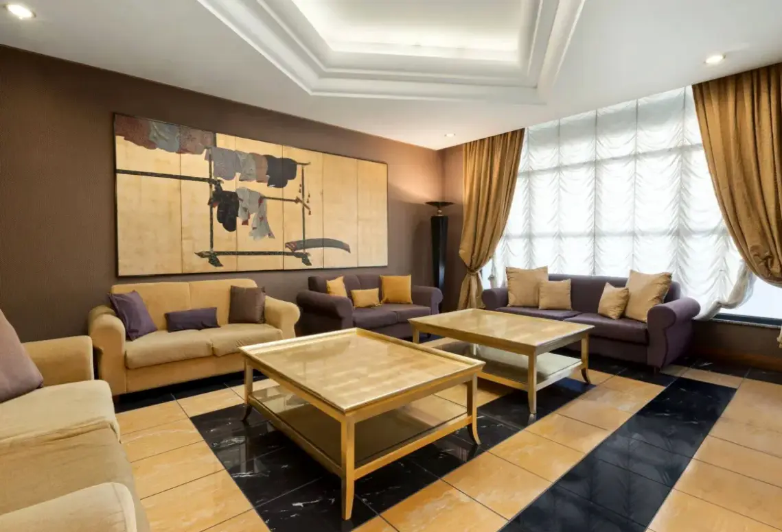 Lobby hotelu Ramada by Wyndham Naples