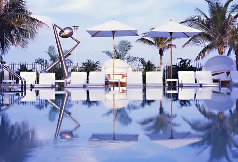 Basen w hotelu Sagamore South Beach