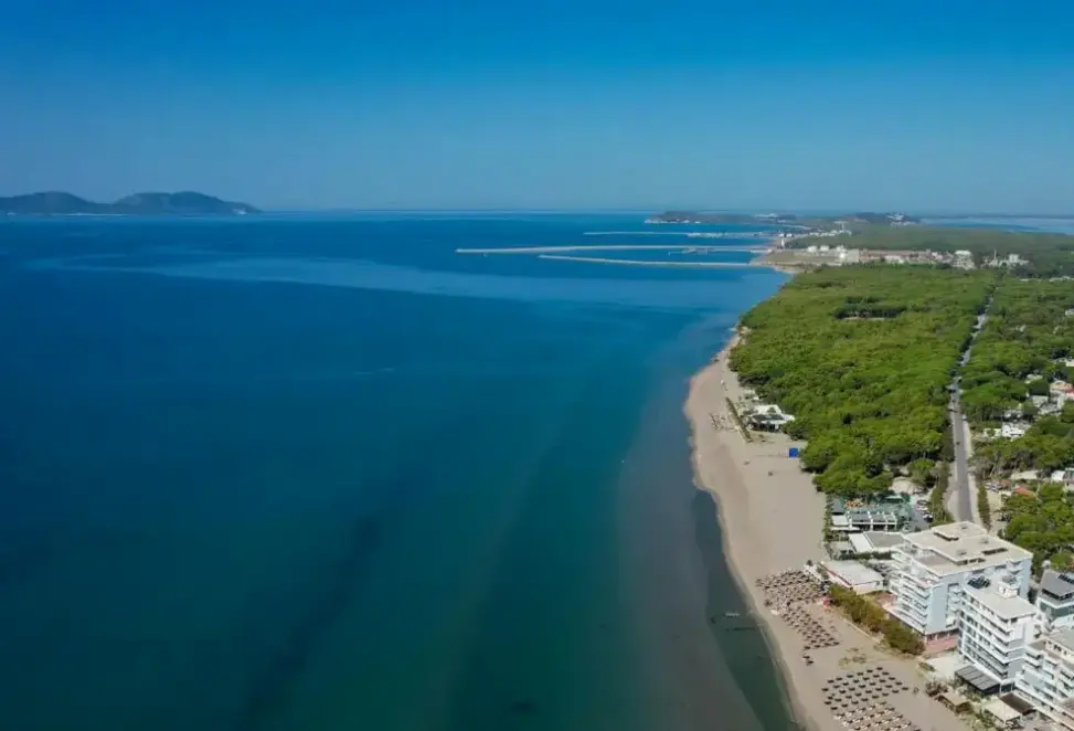 Plaża przy hotelu Sea & Sand