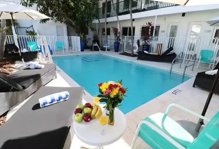 Basen w hotelu Seaside