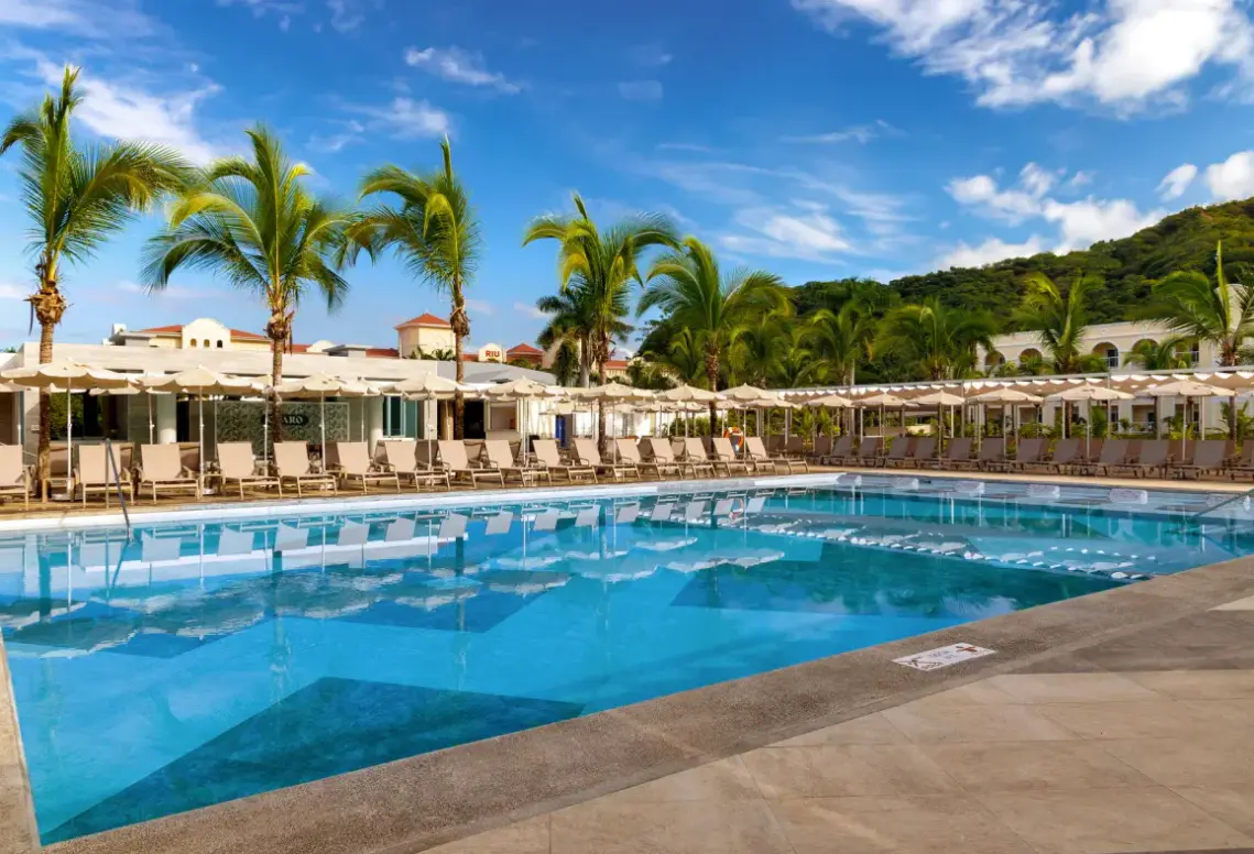 Basen w hotelu Secrets Papagayo