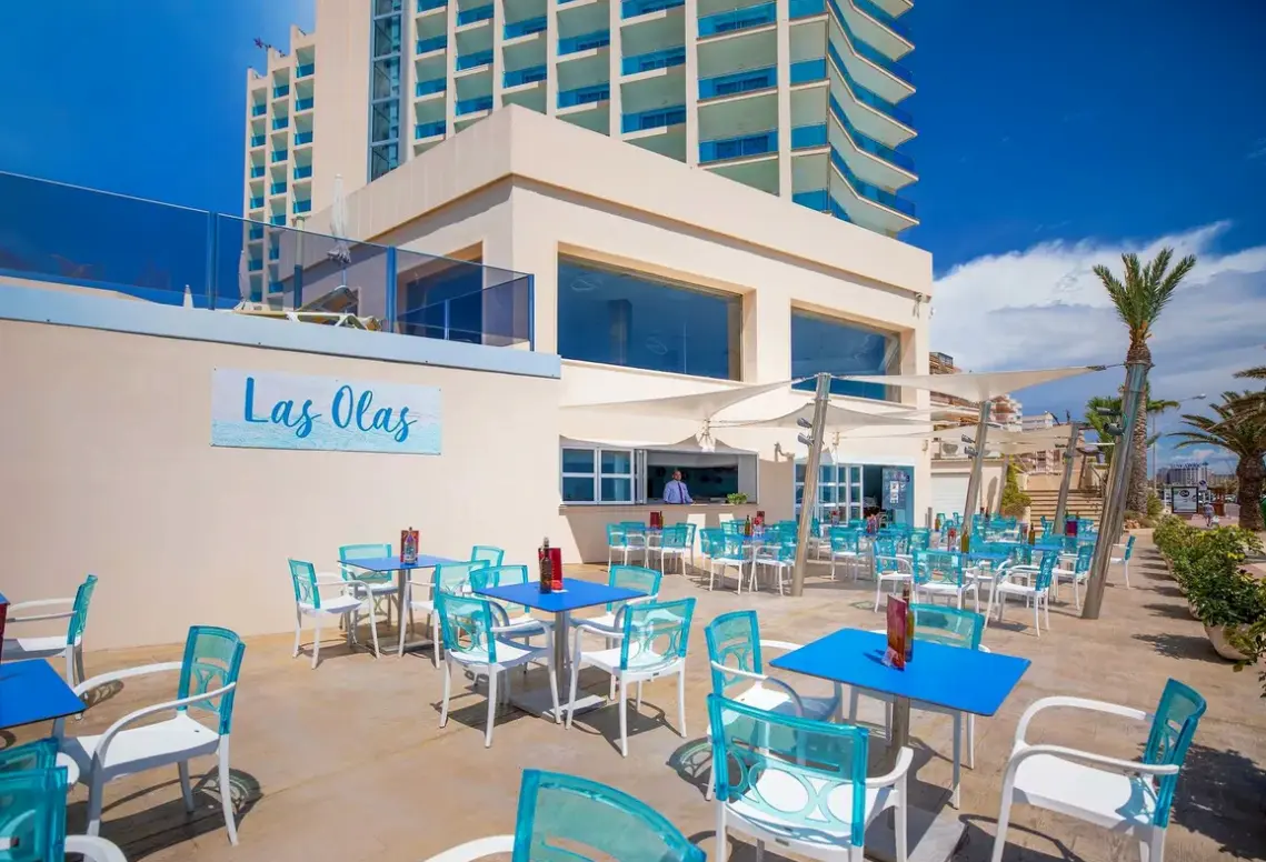Restauracja i jedzenie w hotelu Servigroup Koral Beach