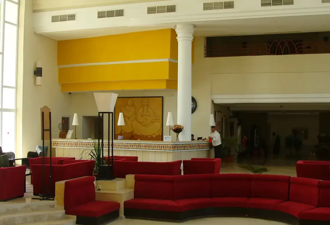 Lobby hotelu Skanes Serail