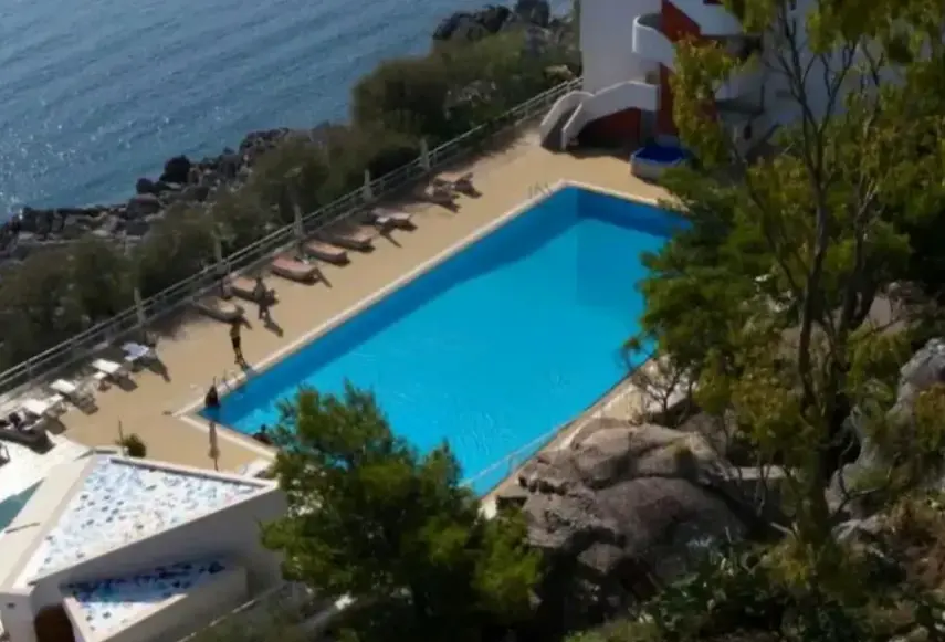 Basen w hotelu Splendid La Torre