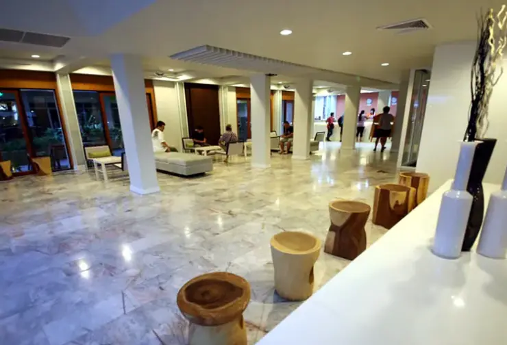 Lobby hotelu Sunshine Hotel & Residences