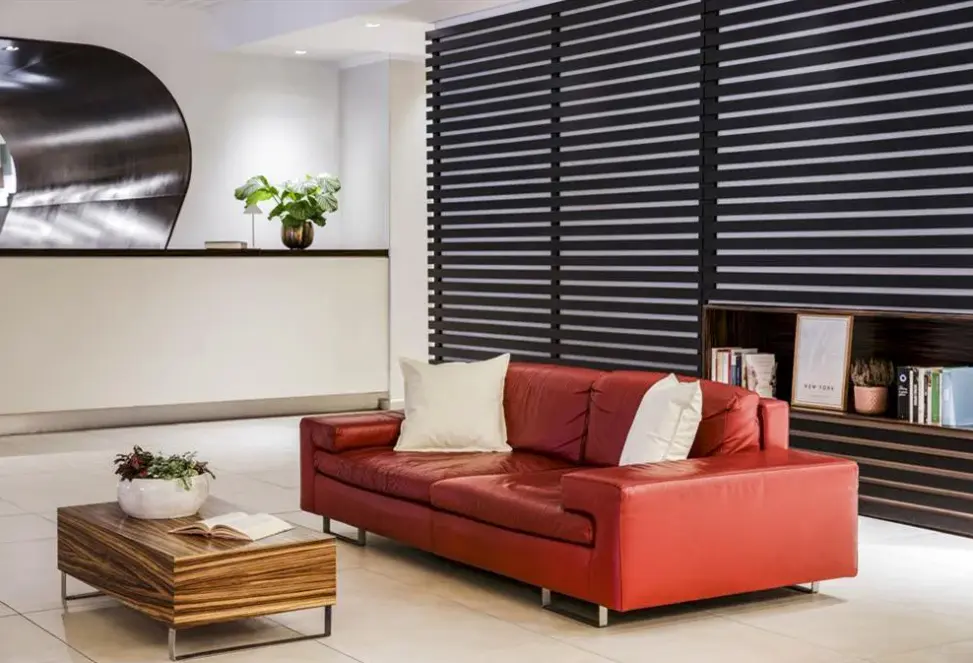 Lobby hotelu The Caesar Roma (ex. Holiday Inn Rom Pisana)