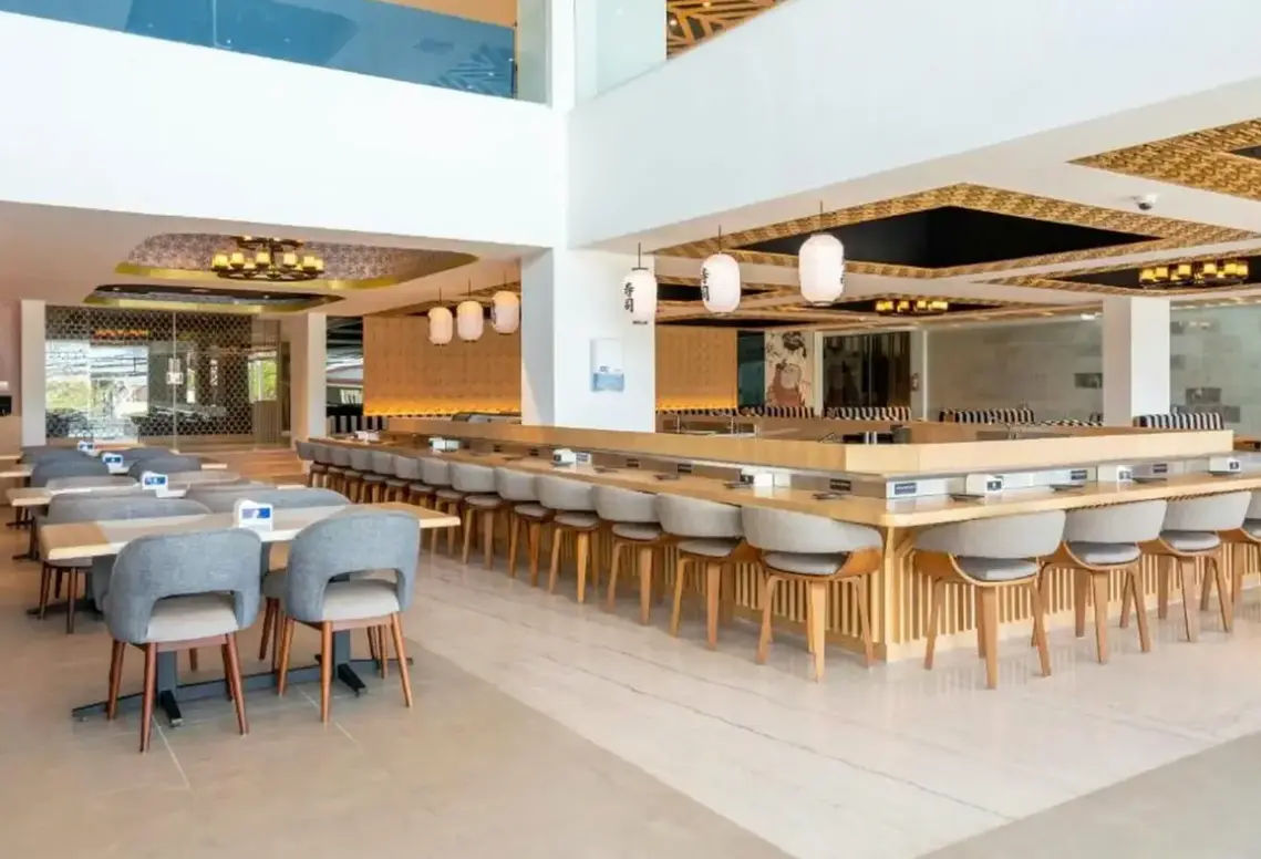 Restauracja i jedzenie w hotelu The Capital Bali