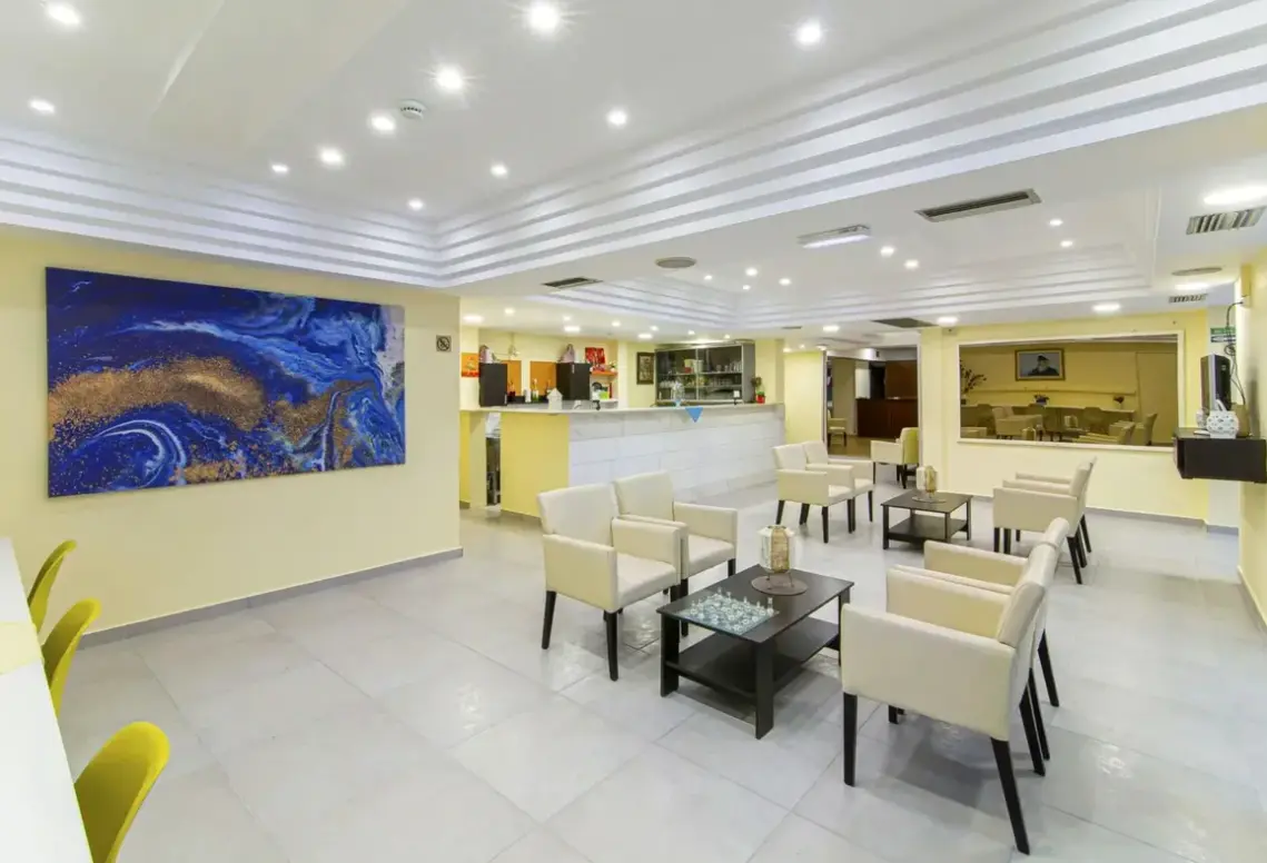 Lobby hotelu Triton (Malia)