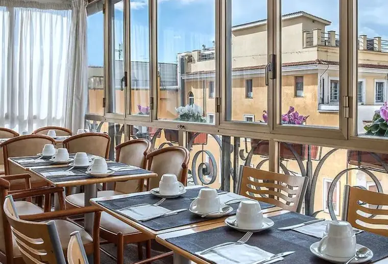 Hotel Tritone w Włochy (Rzym) - oferta last minute