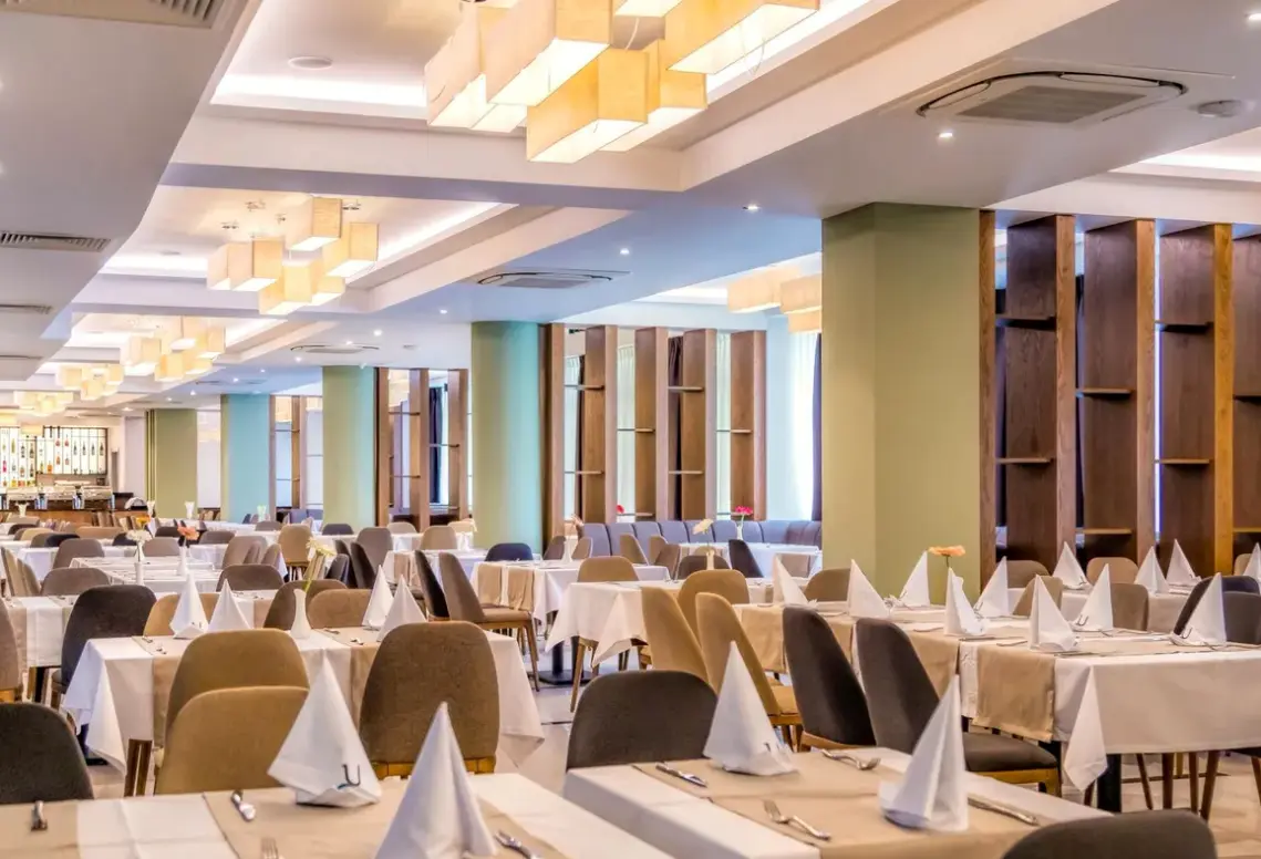 Restauracja i jedzenie w hotelu Unique Resort & SPA