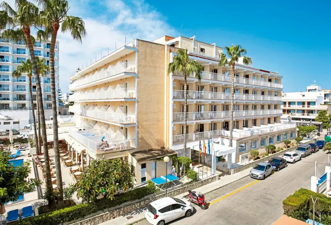 Obiekt hotelu Universal Bikini (Cala Millor)