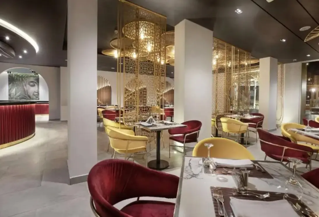 Restauracja i jedzenie w hotelu V Hotel Sharm