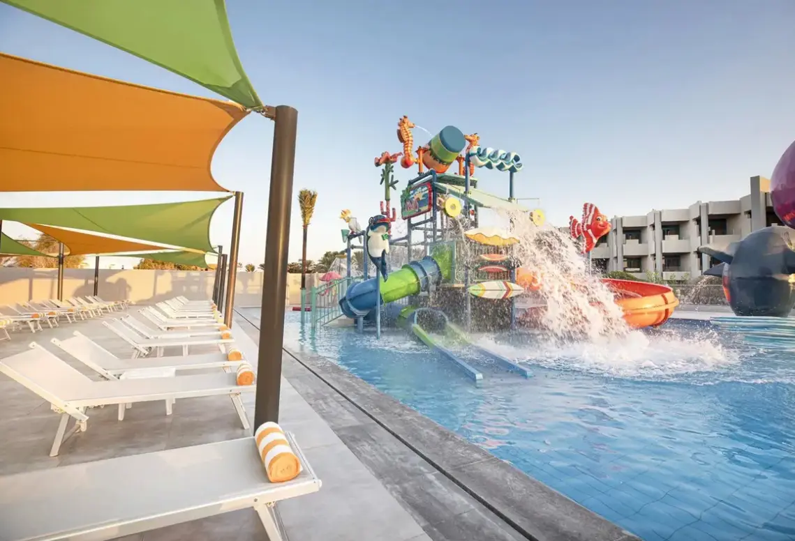 Basen w hotelu V Hotel Sharm