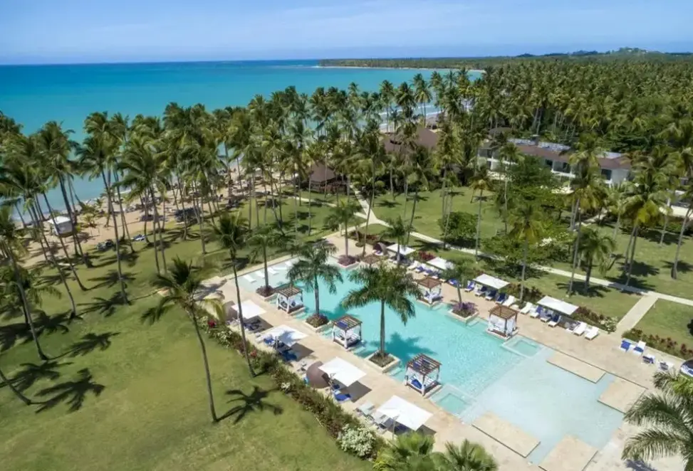 Basen w hotelu Viva Wyndham V Samana