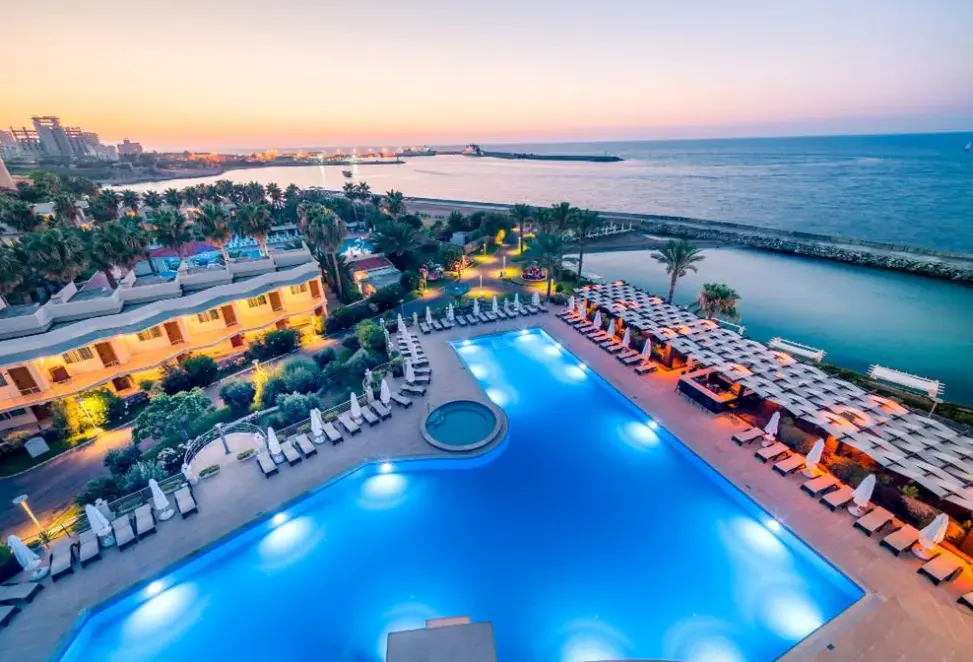 Hotel Vuni Palace