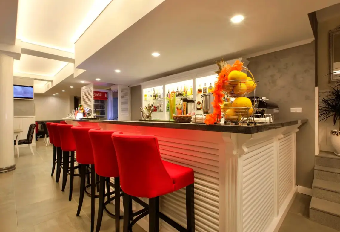 Restauracja i jedzenie w hotelu White Rock Castle