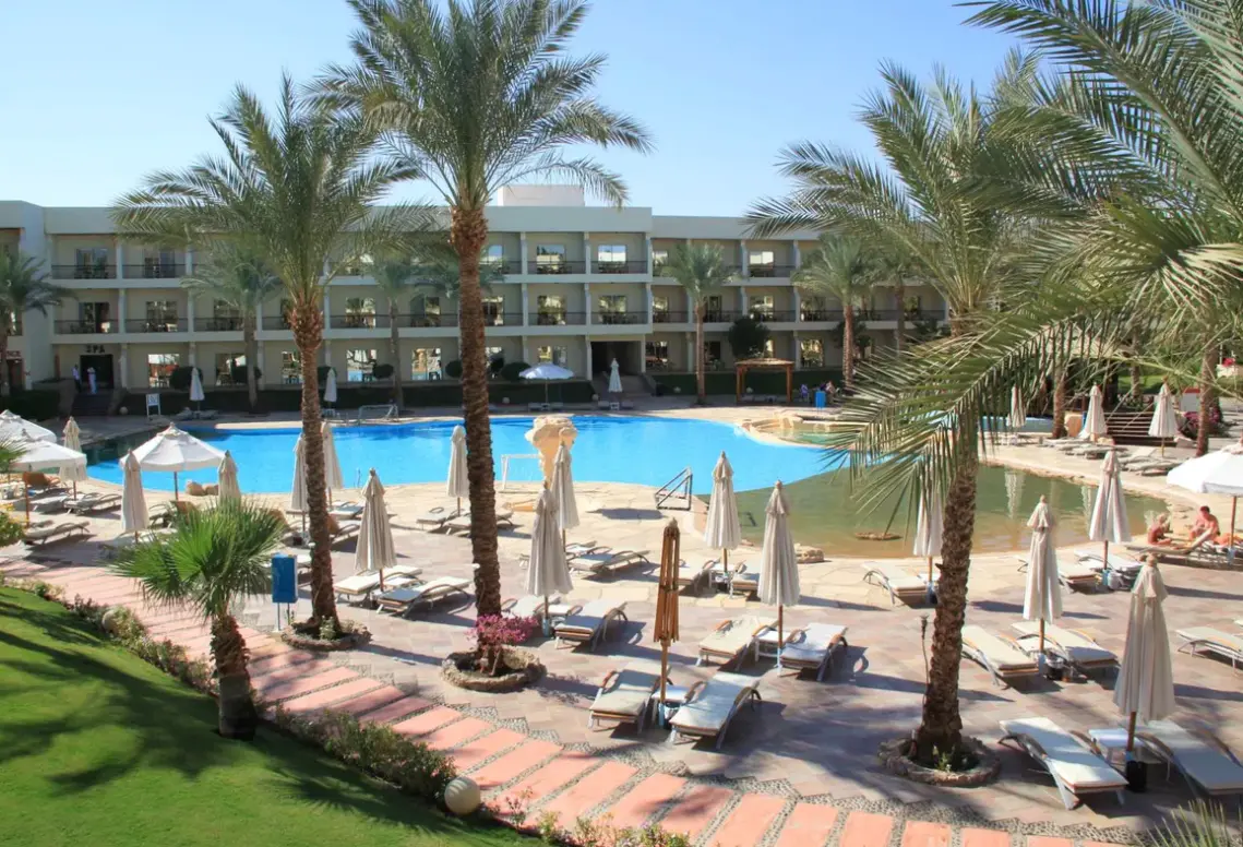 Basen w hotelu Xperience Kiroseiz Premier