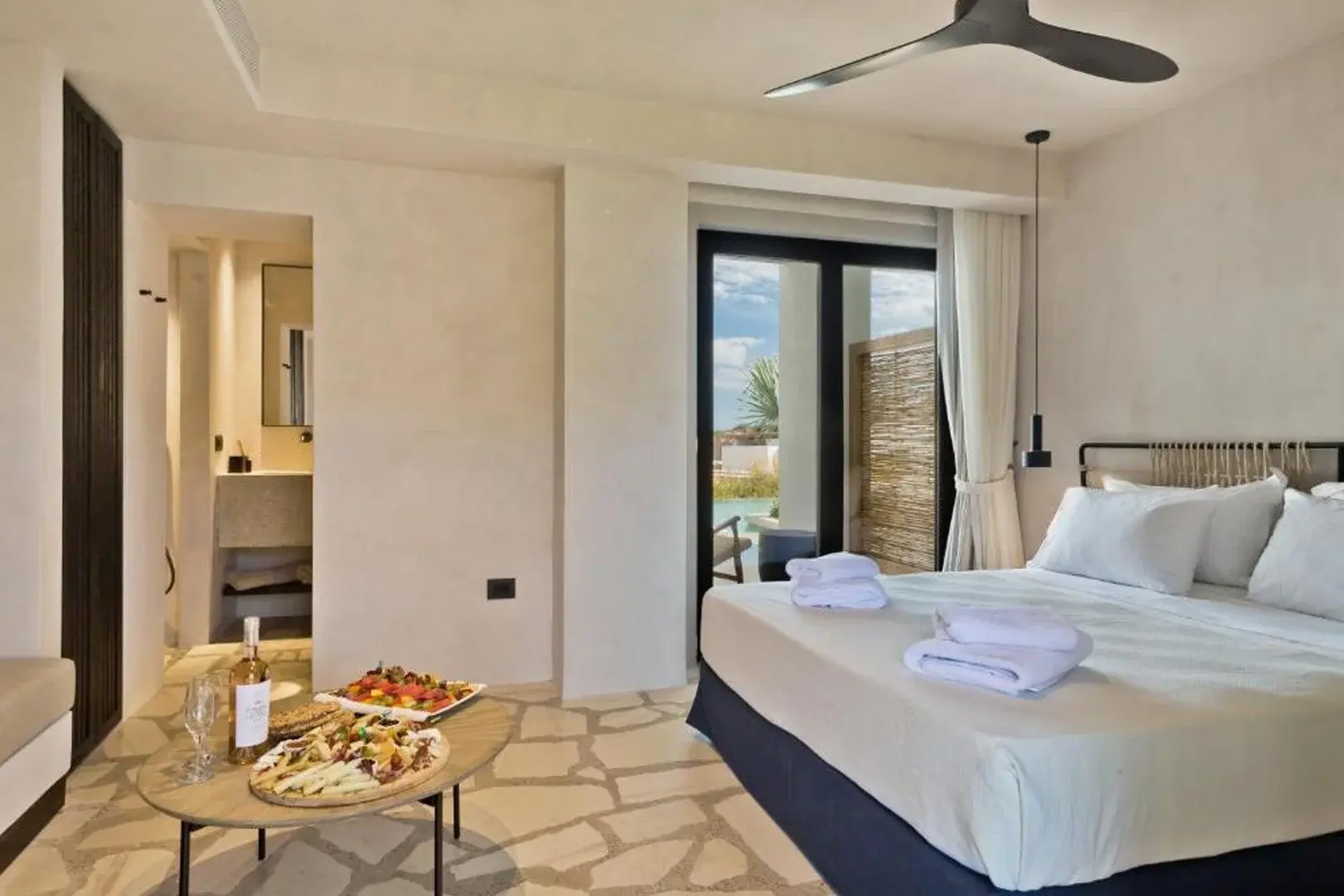 Pokój w hotelu Almi Luxury Rooms