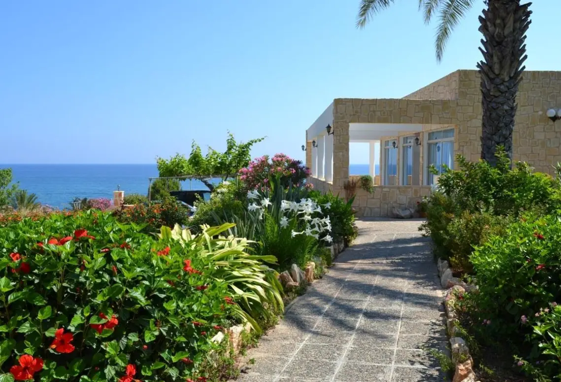 Plaża przy hotelu Aphrodite Beach (Polis)