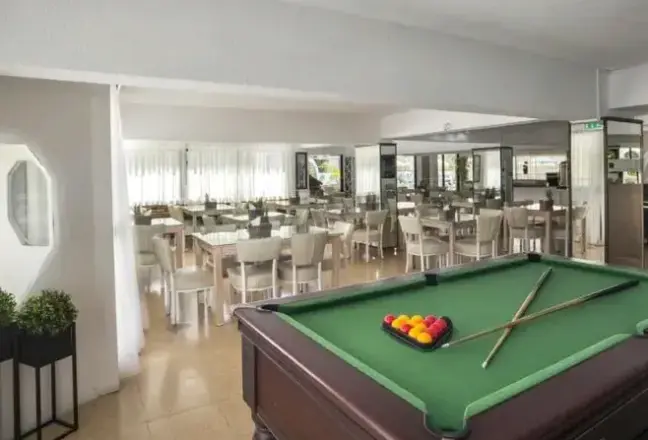Restauracja i jedzenie w hotelu Cactus