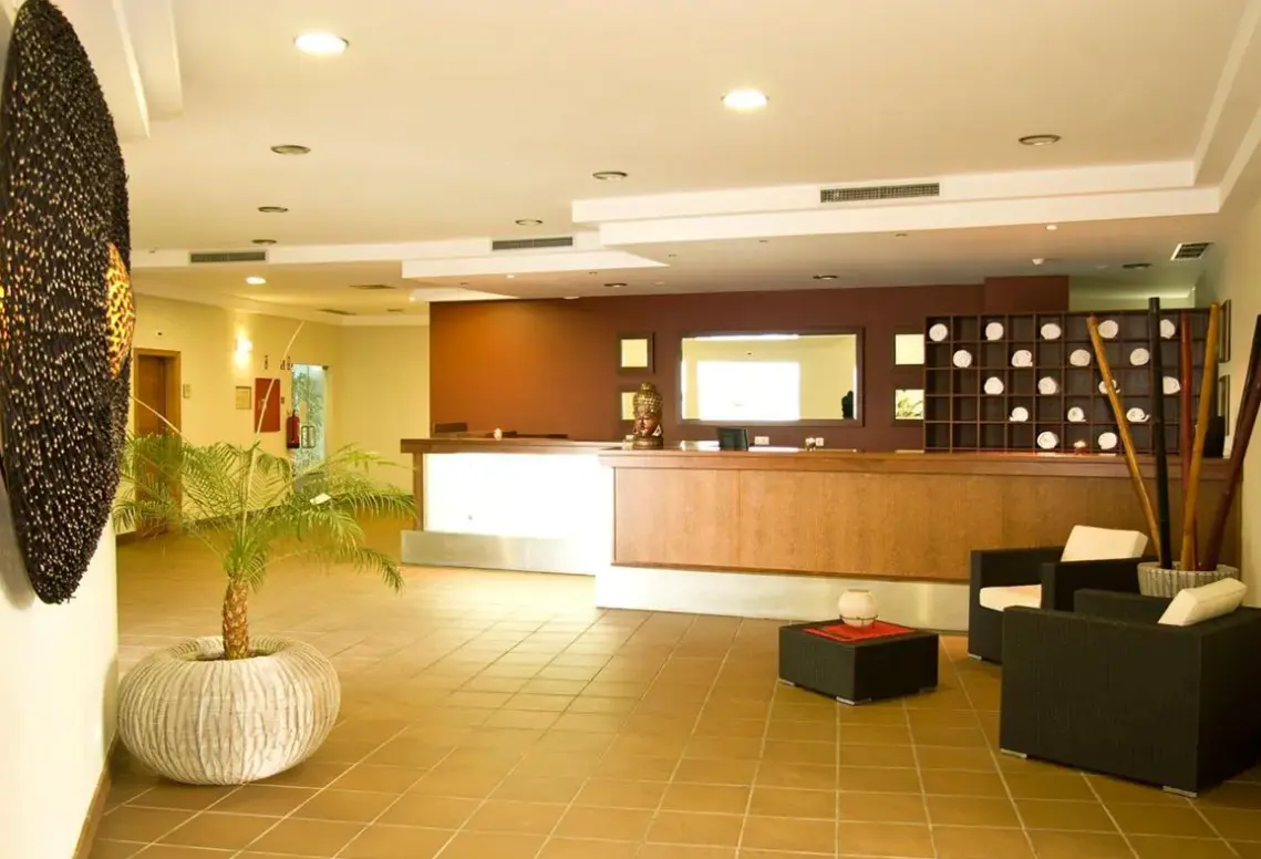 Lobby hotelu Cerro Mar Garden